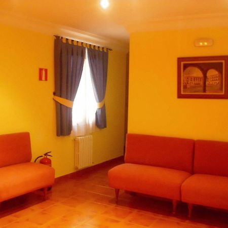 Hostal La Mancha Tarazona de la Mancha Εξωτερικό φωτογραφία